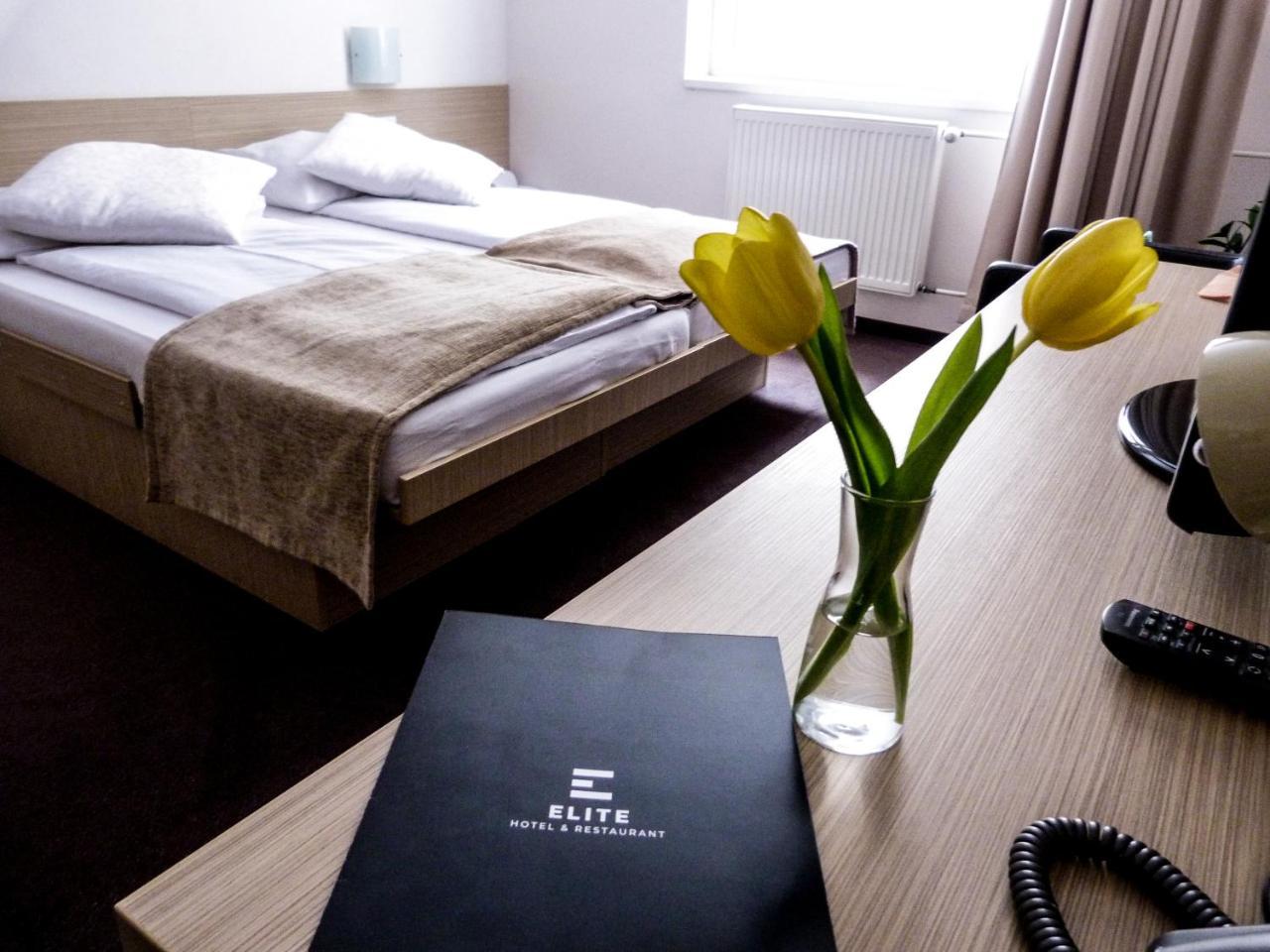 Elite Hotel Nová Dubnica Exteriör bild